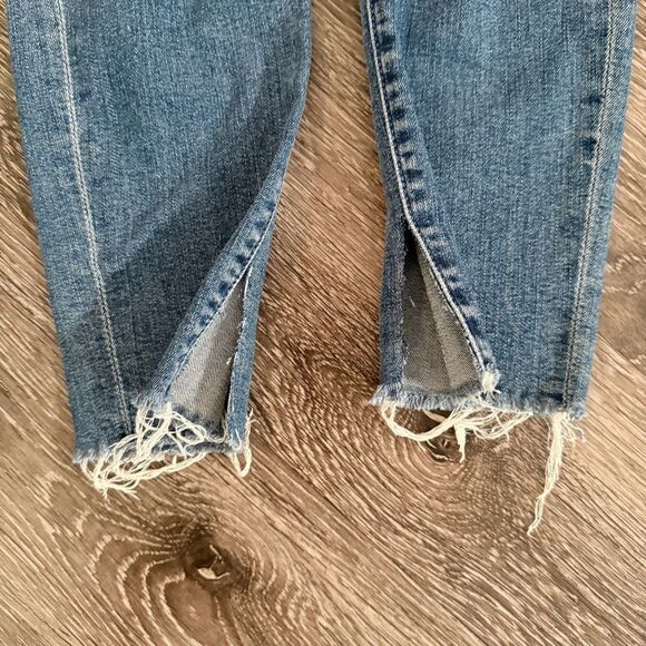 Mother The Looker Ankle Fray in Groovin - Picture 8 of 8